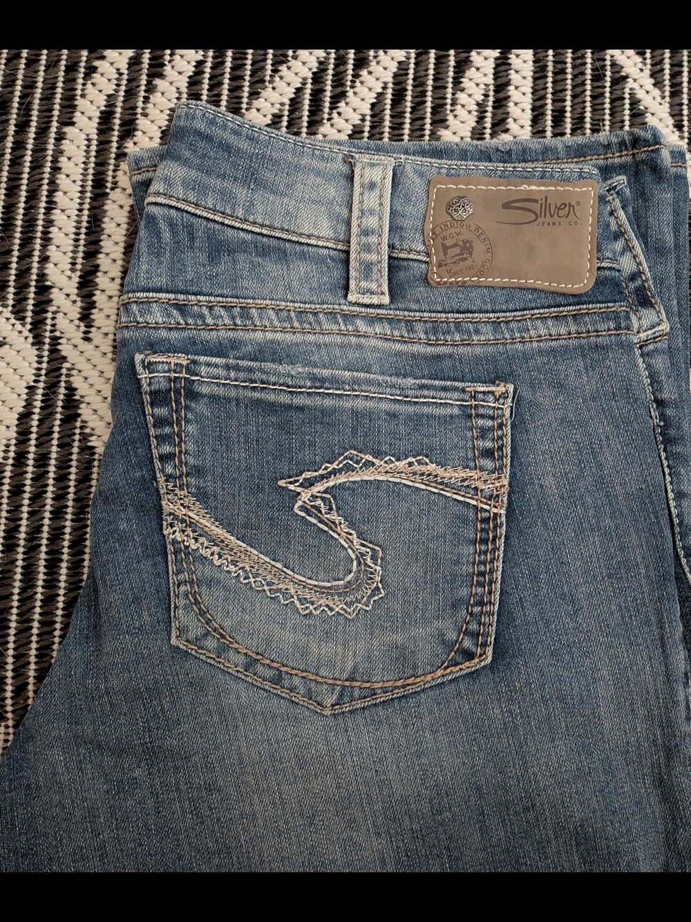 Silver Jeans Dark Blue Bootcut Jeans